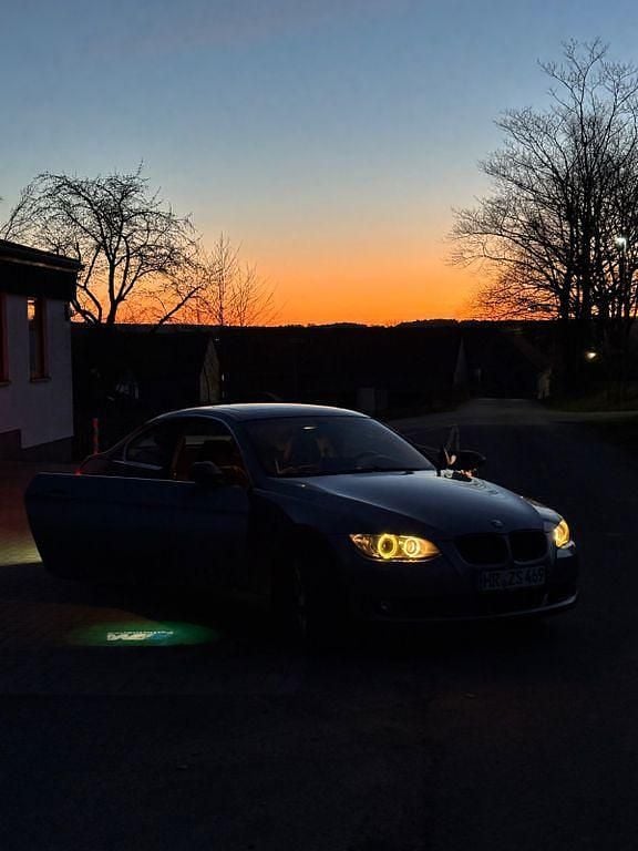 Gebraucht BMW 325 M Sport 218 PS (160 kW) 2007 Grau Coupé