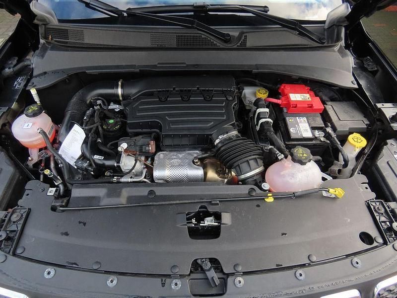 Gebraucht Jeep Compass 131 PS (96 kW) 2024 Schwarz SUV