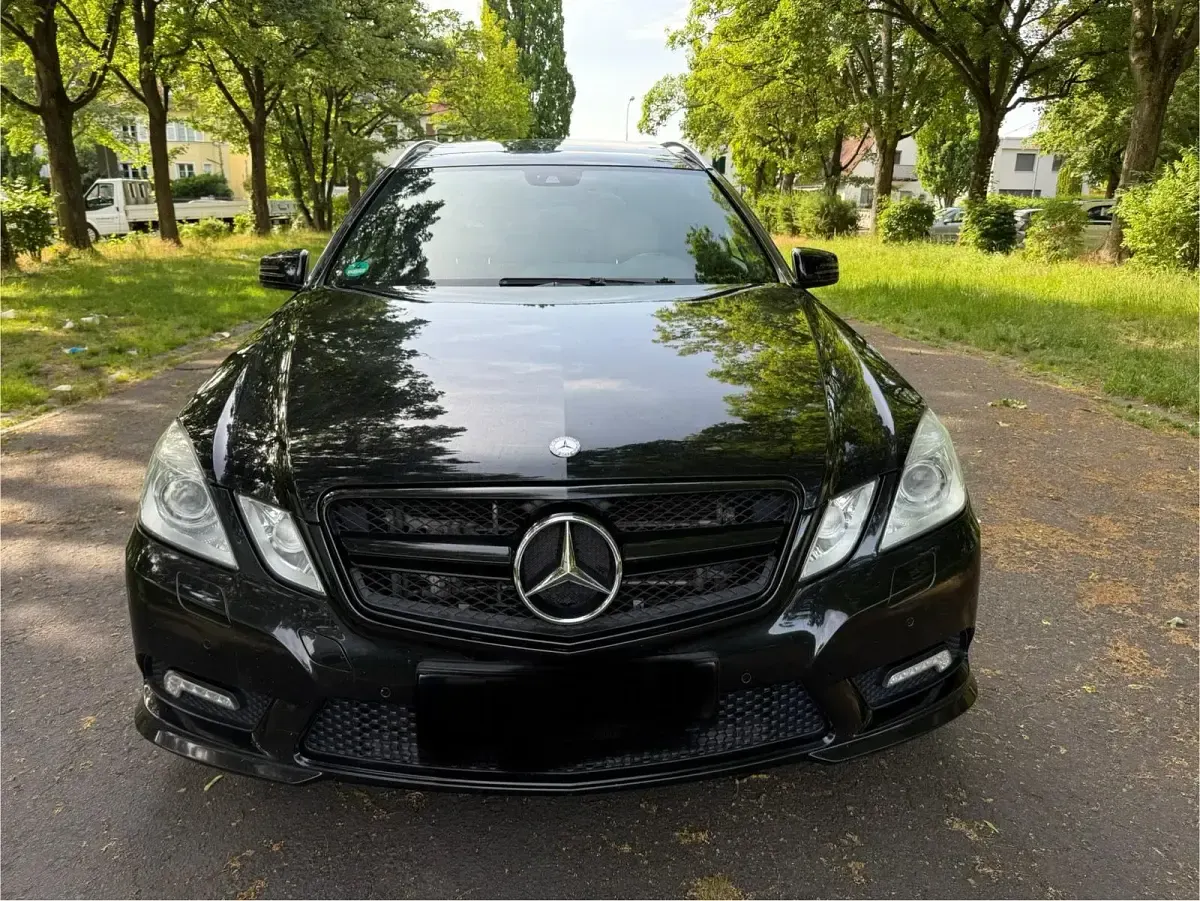 Gebraucht Mercedes E350 AMG 265 PS (194 kW) 2011 Schwarz Kombi