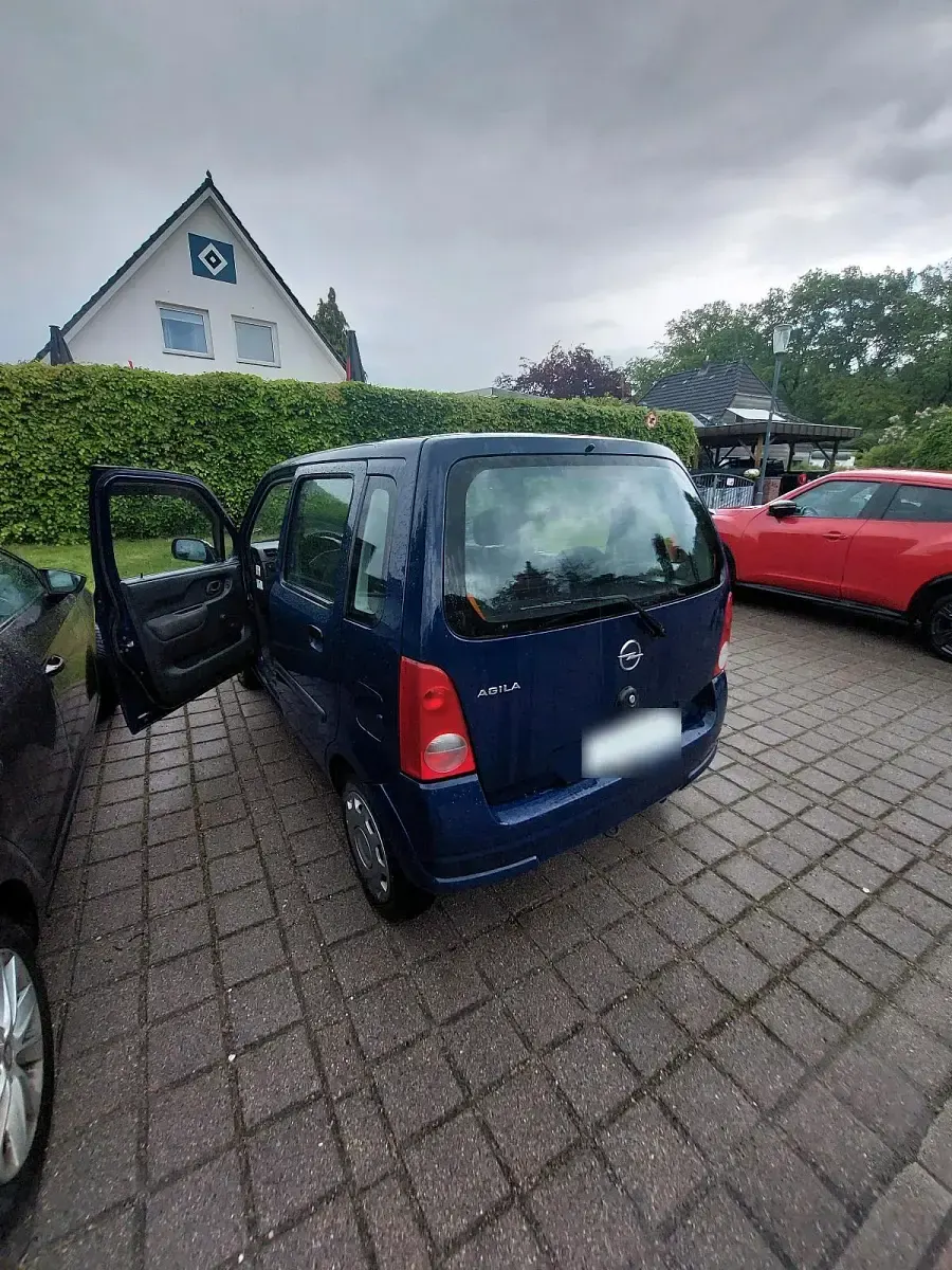 Gebraucht Opel Agila 58 PS (42 kW) 2003 Blau Van / Kleinbus