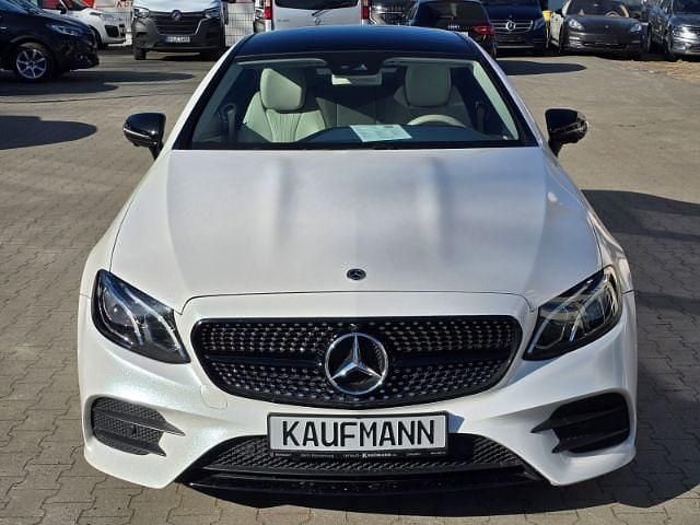 Gebraucht Mercedes E300 AMG 245 PS (180 kW) 2019 Weiss Coupé