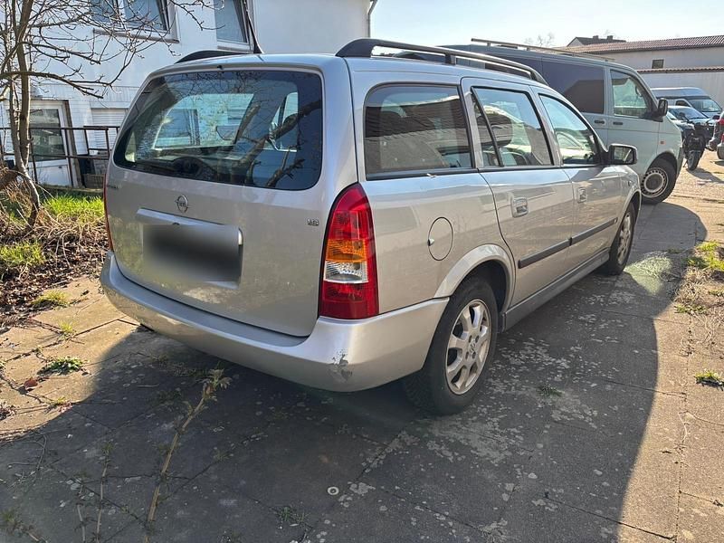 Gebraucht Opel Astra 85 PS (62 kW) 2004 Silber Kombi