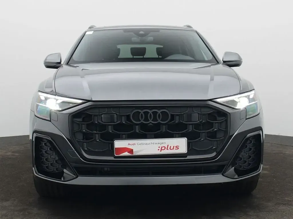 Gebraucht Audi Q8 S-Line 286 PS (210 kW) 2024 Daytonagrau perleffekt SUV