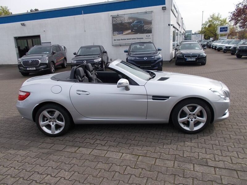 Gebraucht Mercedes SLK250 204 PS (150 kW) 2012 Silber Cabrio