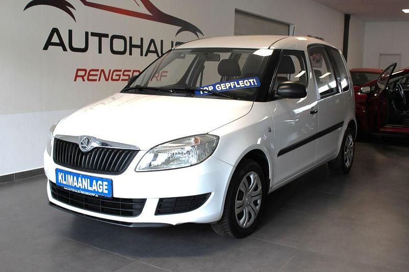 Weiß Gebraucht 2013 Skoda Roomster Plus Edition Kombi | 3.990 € (Fairer Preis) - Bild 1/4