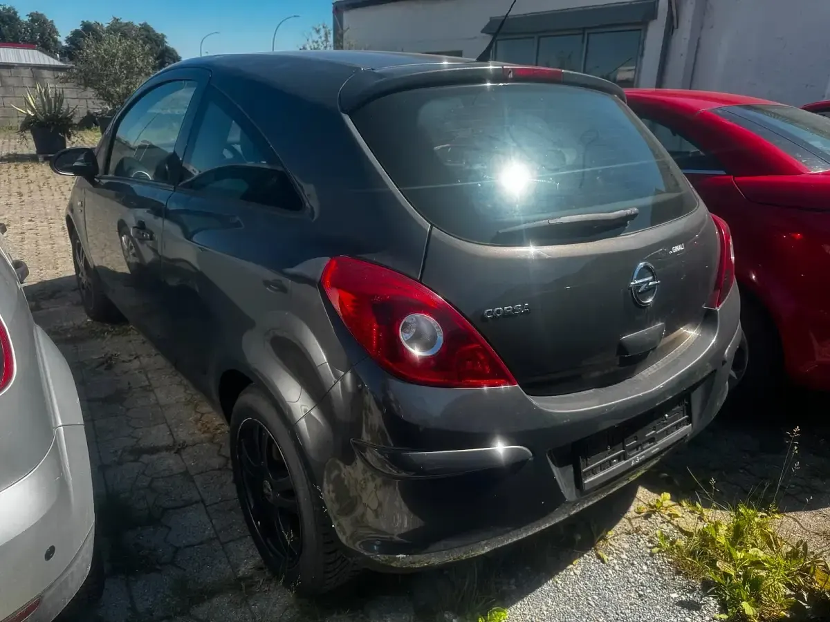 Gebraucht Opel Corsa 87 PS (63 kW) 2014 Grau Kleinwagen