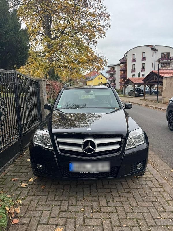 Schwarz Gebraucht 2010 Mercedes GLK220 SUV | 10.150 € (Superpreis) - Bild 1/4