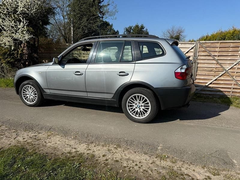 Gebraucht BMW X3 220 PS (161 kW) 2007 Blau SUV