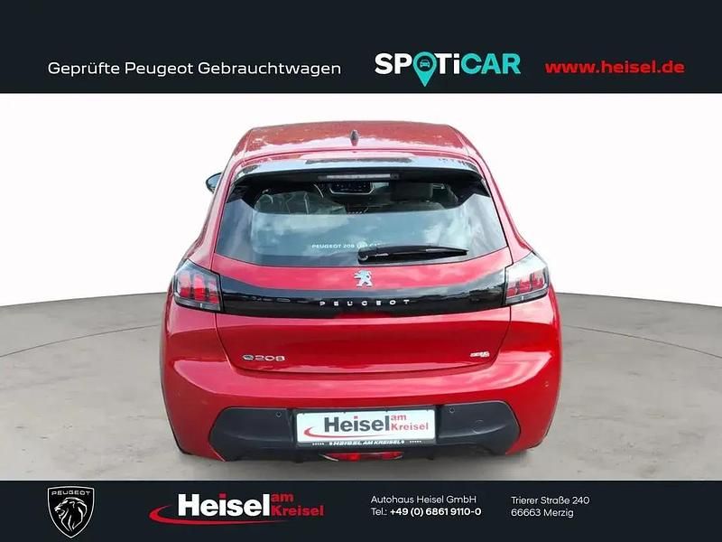 Gebraucht Peugeot e-208 Active 100 kW (136 PS) 2021 Elexier rot Kleinwagen