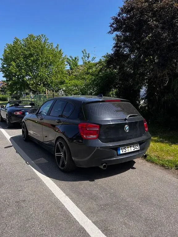Gebraucht BMW 116 136 PS (100 kW) 2012 Schwarz Kleinwagen