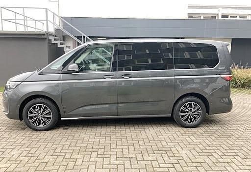 Neu VW Multivan Life 150 PS (110 kW) 2026 Grau Van