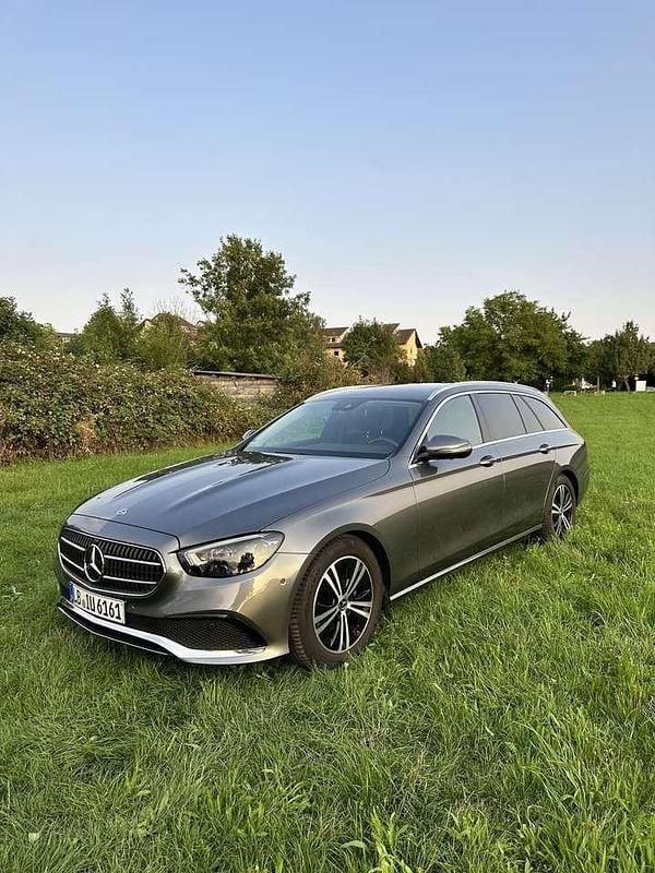 Gebraucht Mercedes E200 Avantgarde 160 PS (117 kW) 2020 Grau Kombi