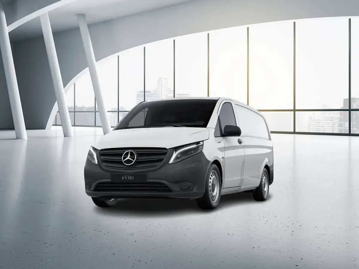 Gebraucht Mercedes Vito 116 PS (85 kW) 2022 Arktikweiß Van