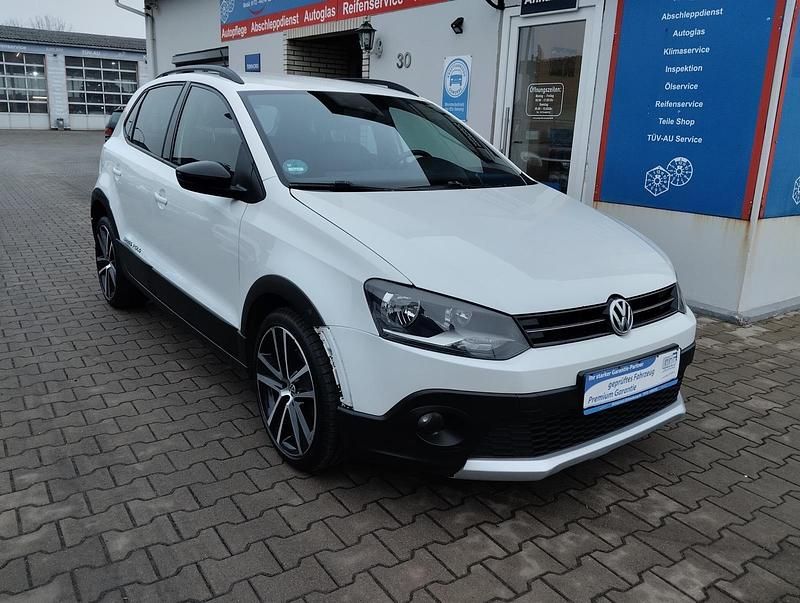Gebraucht VW Polo Cross 105 PS (77 kW) 2014 Weiß Kleinwagen