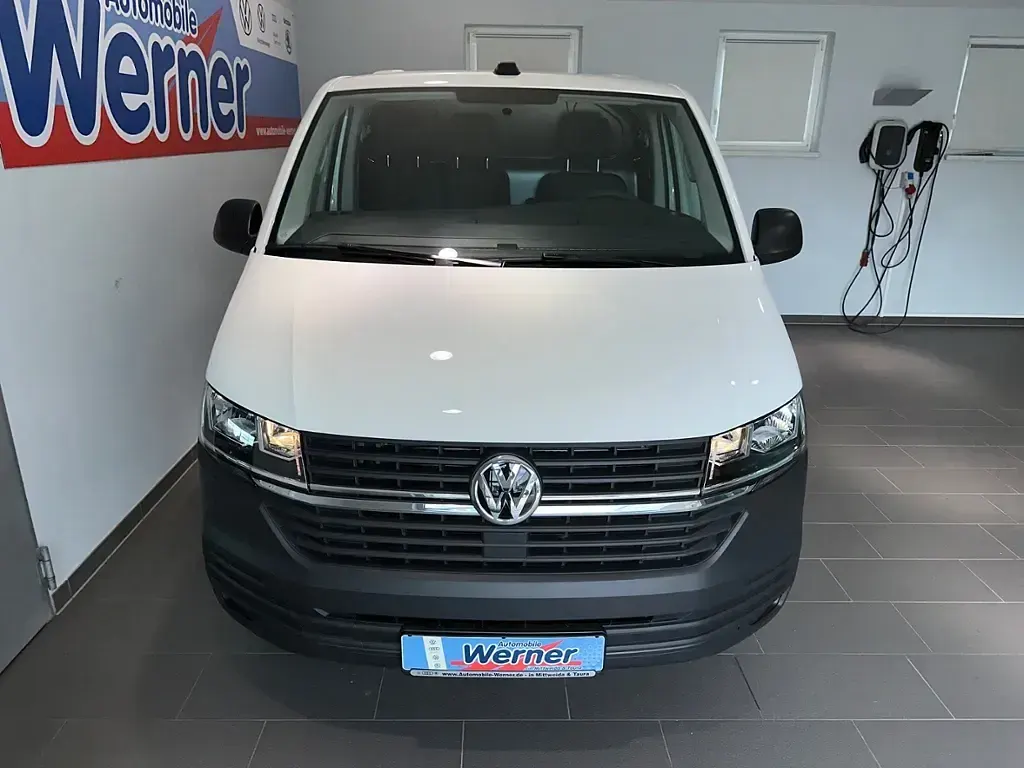 Gebraucht VW T7 110 PS (80 kW) 2025 Weiß Van