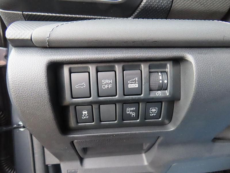 Gebraucht Subaru Forester Platinum 150 PS (110 kW) 2024 Grau SUV