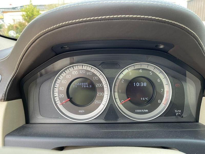 Gebraucht Volvo XC70 329 PS (241 kW) 2011 Braun Kombi