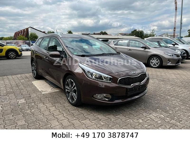 Gebraucht Kia Ceed 128 PS (94 kW) 2012 Braun Kleinwagen
