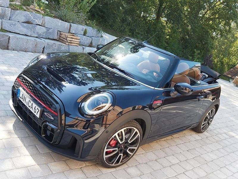 Schwarz Gebraucht 2023 Mini John Cooper Works Cabriolet Cabrio | 33.300 € (Superpreis) - Bild 1/4