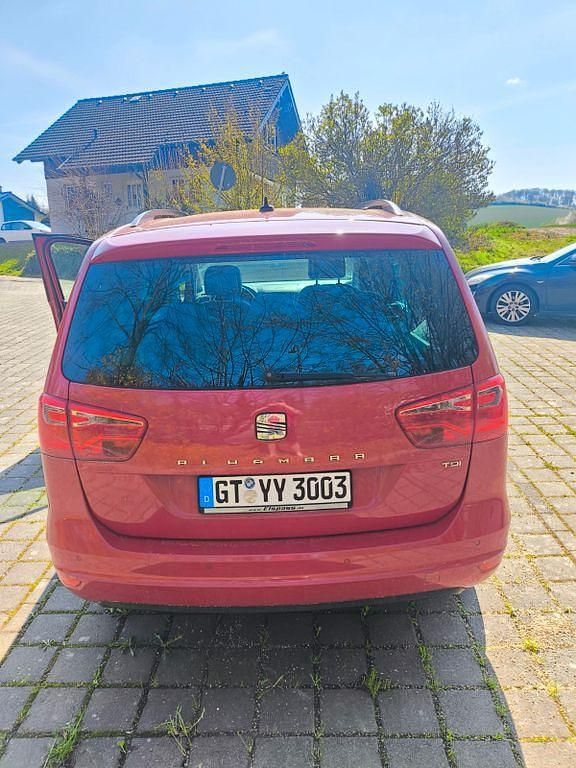 Używany Seat Alhambra I-Tech 177 KM (130 kW) 2014 Czerwony Minivan