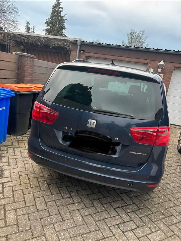 Gebraucht Seat Alhambra 140 PS (102 kW) 2013 Blau Van / Kleinbus
