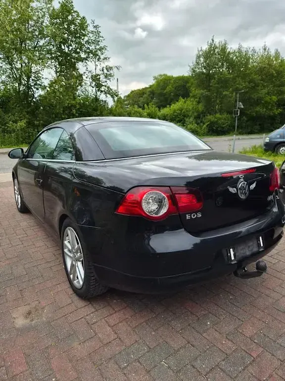 Gebraucht VW Eos 140 PS (102 kW) 2009 Schwarz Cabrio