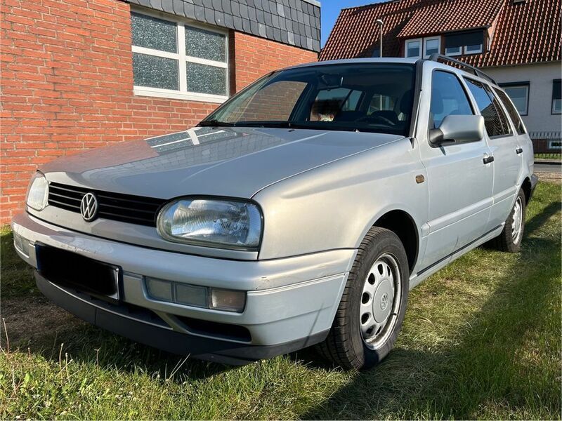 Silber Gebraucht 1999 VW Golf IV Family Kombi | 1.990 € (Guter Preis) - Bild 1/4