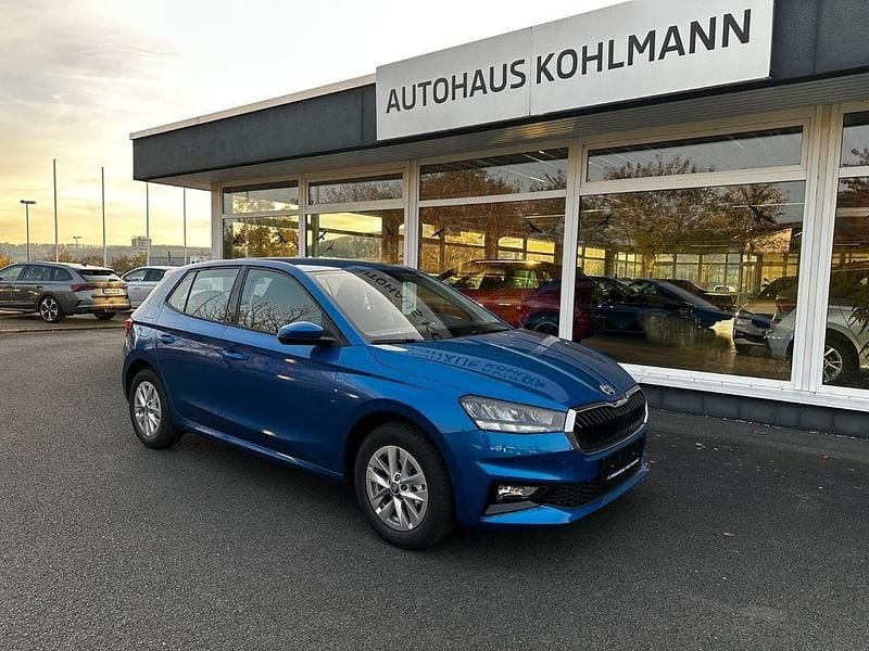 Blau Neu 2025 Skoda Fabia Selection Limousine | 19.900 € (Fairer Preis) - Bild 1/4