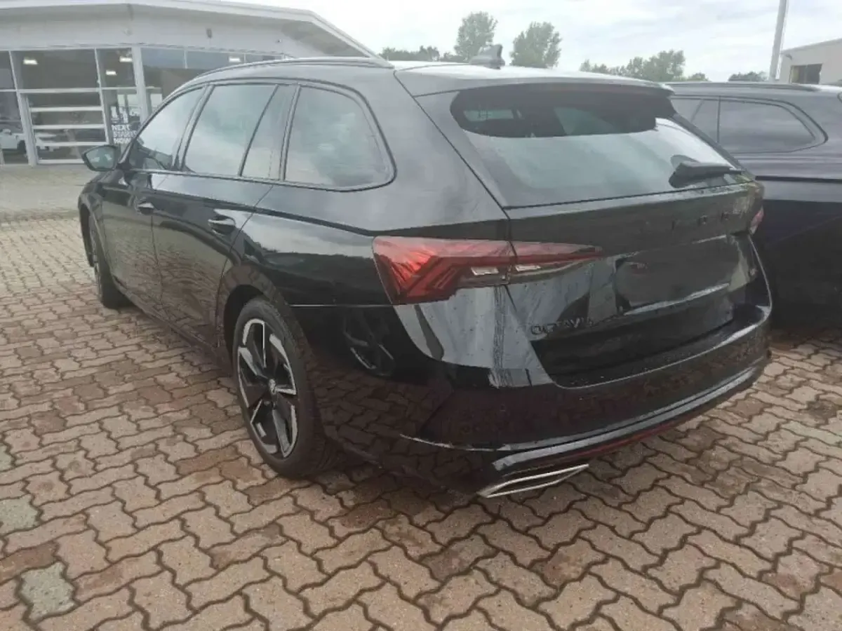 Gebraucht Skoda Octavia RS 245 PS (180 kW) 2023 Schwarz Limousine