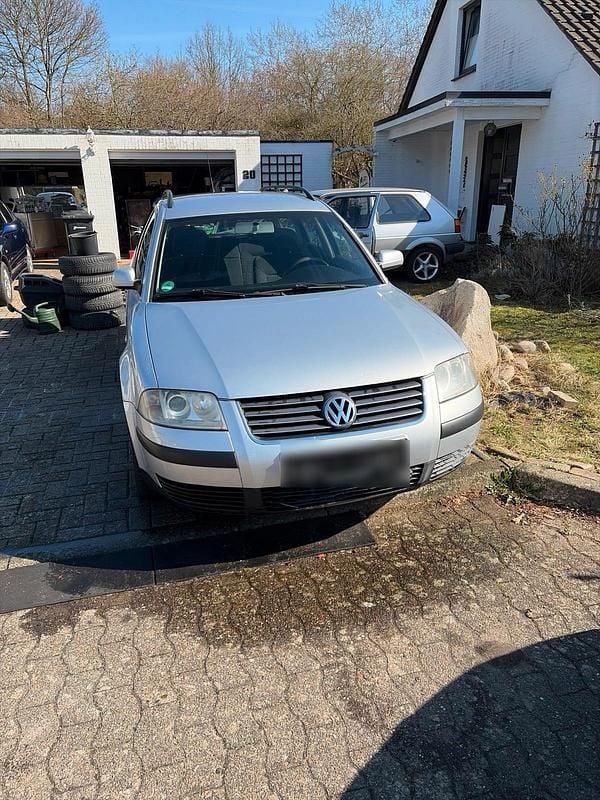 Gebraucht VW Passat 131 PS (96 kW) 2003 Silber Kombi