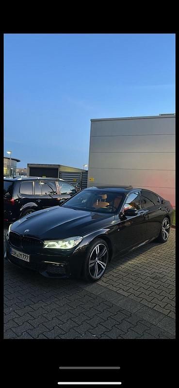 Schwarz Gebraucht 2016 BMW 740 Limousine | 28.500 € (Guter Preis) - Bild 1/4