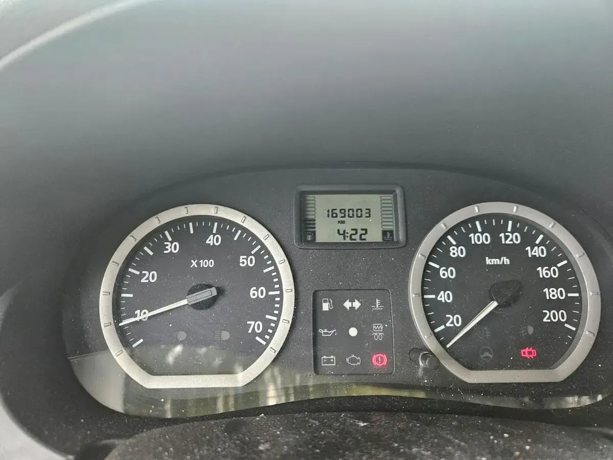 Gebraucht Dacia Logan 75 PS (55 kW) 2005 Limousine