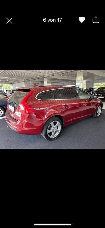 Gebraucht Volvo V60 163 PS (119 kW) 2011 Rot Kombi