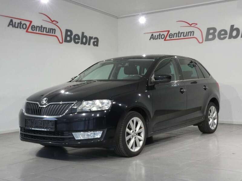 Schwarzmagic perleffekt Gebraucht 2014 Skoda Rapid Drive Kombi | 5.990 € (Guter Preis) - Bild 1/4