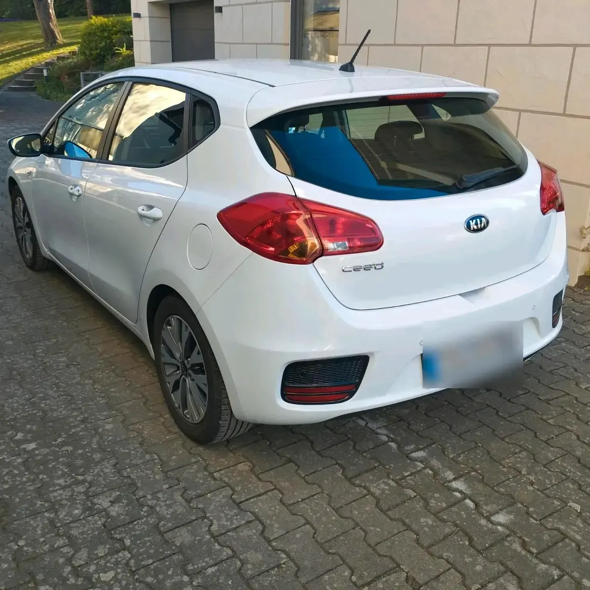 Second-hand Kia Ceed 99 CP (72 kW) 2017 Alb Hatchback