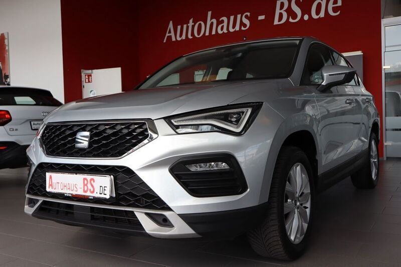 Silber Gebraucht 2024 Seat Ateca SUV | 21.780 € (Superpreis) - Bild 1/4