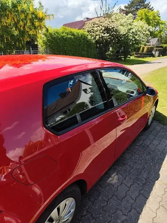 Gebraucht VW Golf VII 110 PS (80 kW) 2015 Rot Limousine