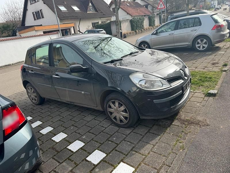 Gebraucht Renault Clio III 75 PS (55 kW) 2014 Kleinwagen