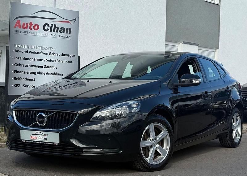 Gebraucht Volvo V40 Kinetic 150 PS (110 kW) 2018 Schwarz Limousine