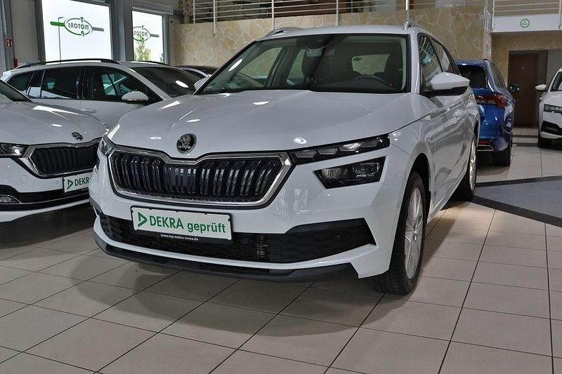 Weiß Gebraucht 2021 Skoda Kamiq Style SUV | 13.980 € (Fairer Preis) - Bild 1/4