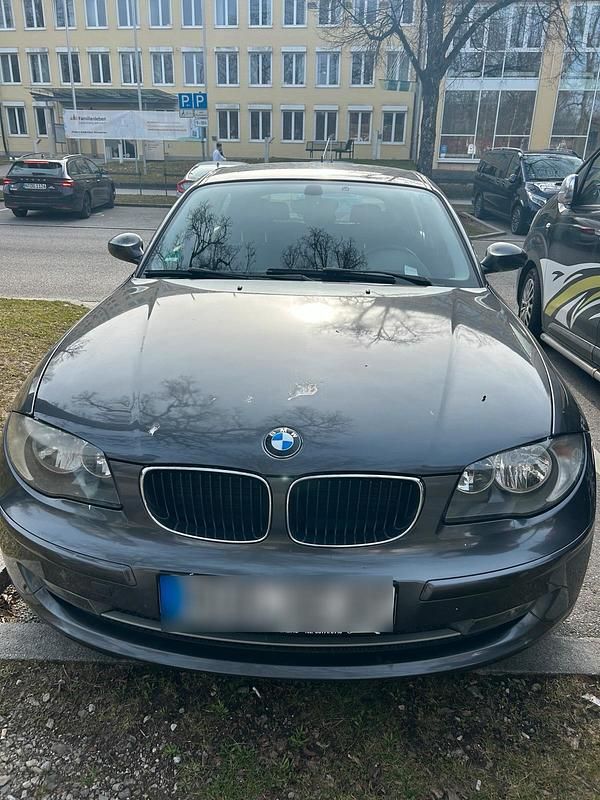 Gebraucht BMW 118 143 PS (105 kW) 2008 Grau Kleinwagen