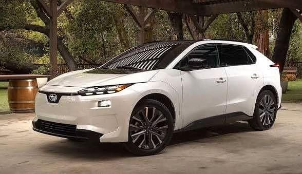 Neu Subaru Solterra 252 kW (343 PS) 2026 Weiß SUV