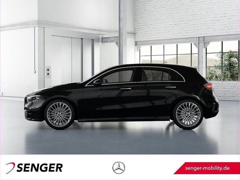 Gebraucht Mercedes A200 AMG 163 PS (119 kW) 2024 Schwarz Limousine