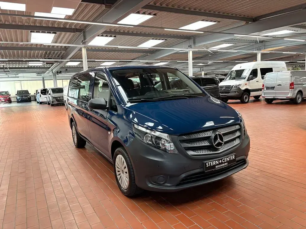 Gebraucht Mercedes Vito 136 PS (100 kW) 2022 Blau Van