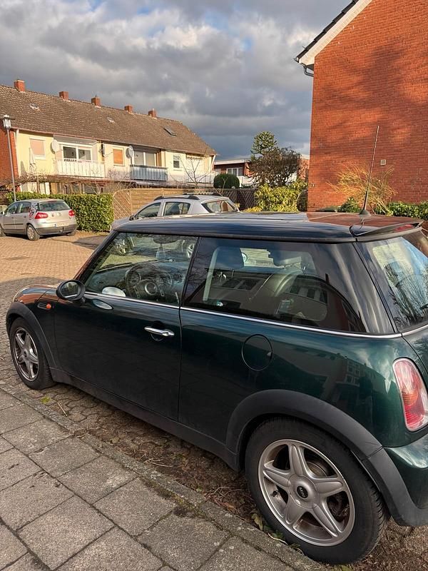 Second-hand Mini Cooper 116 CP (85 kW) 2002 Verde Hatchback