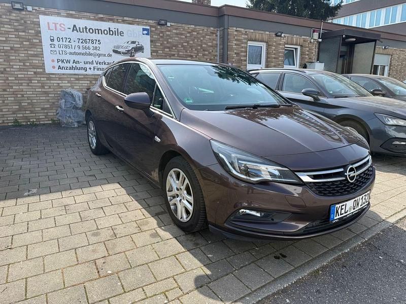 Gebraucht Opel Astra Dynamic 110 PS (80 kW) 2016 Limousine