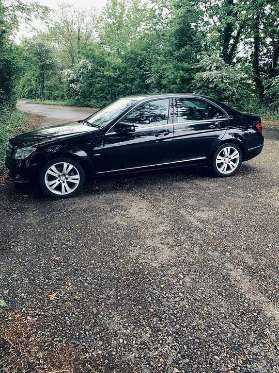 Gebraucht Mercedes C180 156 PS (114 kW) 2010 Schwarz Limousine