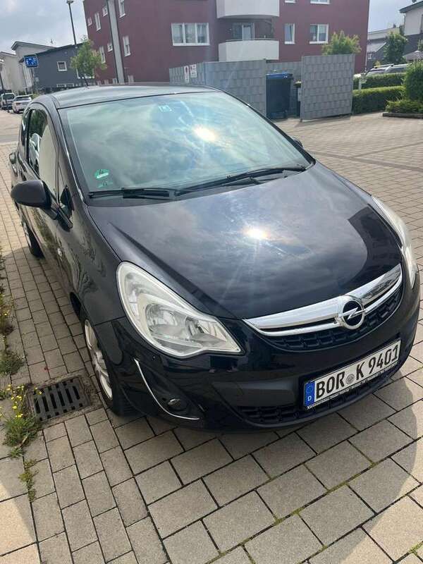 Schwarz Gebraucht 2011 Opel Corsa Limousine | 2.200 € (Guter Preis) - Bild 1/4