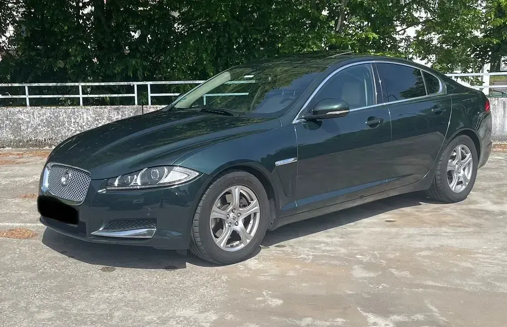Second-hand Jaguar XF 190 CP (139 kW) 2011 Verde Berlinǎ