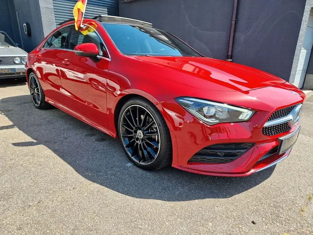 Gebraucht Mercedes CLA200 AMG line 163 PS (119 kW) 2019 Rot Coupé